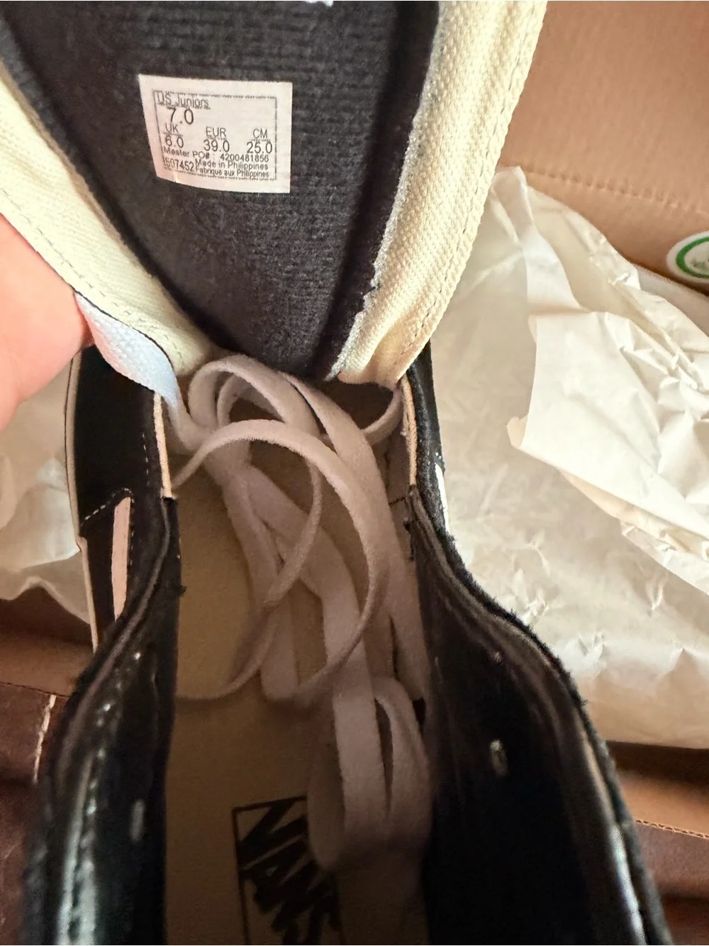 •VANS• Sk8-Hi Black/Black/White Shoes Sneakers >> NIB >> Off the Wall